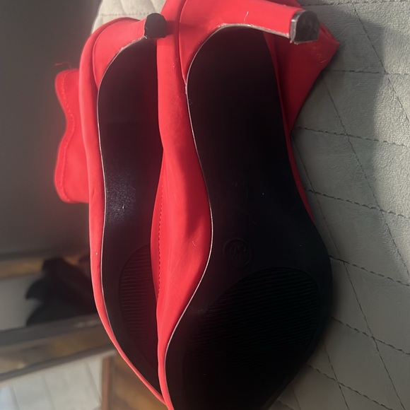 Red stretch material boots - Picture 3 of 5